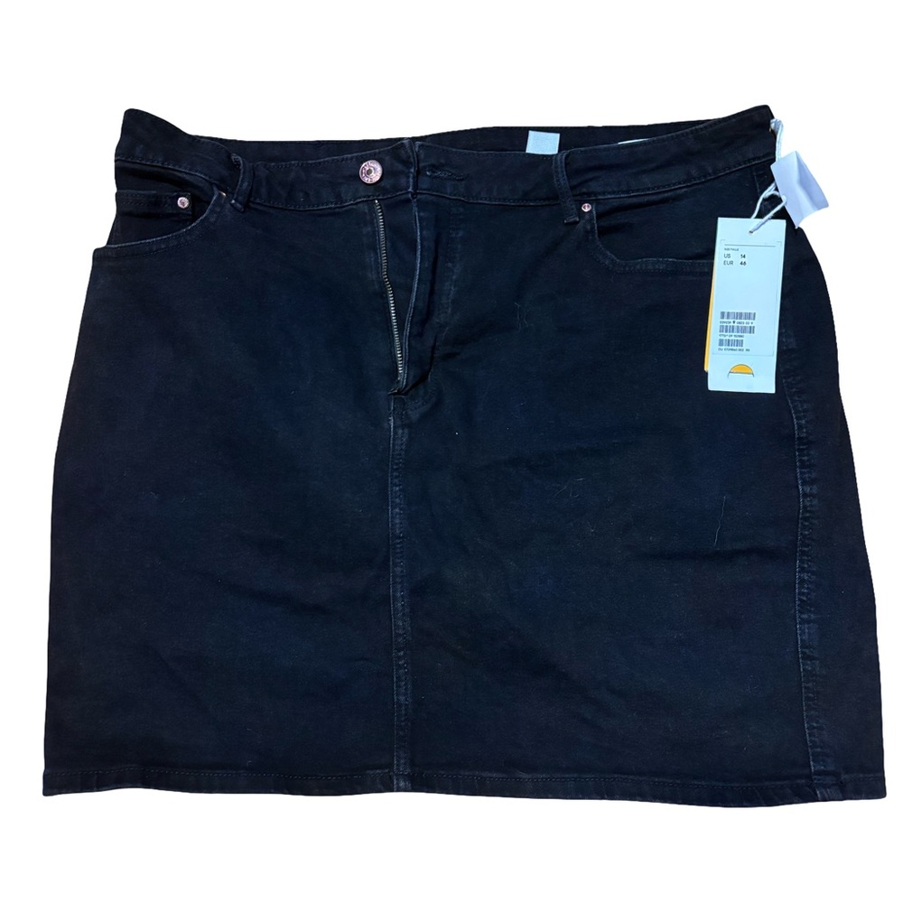 H&M Black Mini Skirt